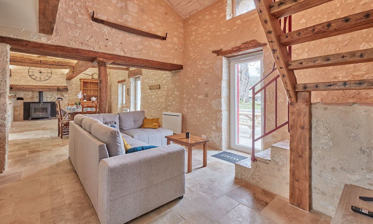 Photo of Livingroom in Saint-Aubin-de-Cadelech