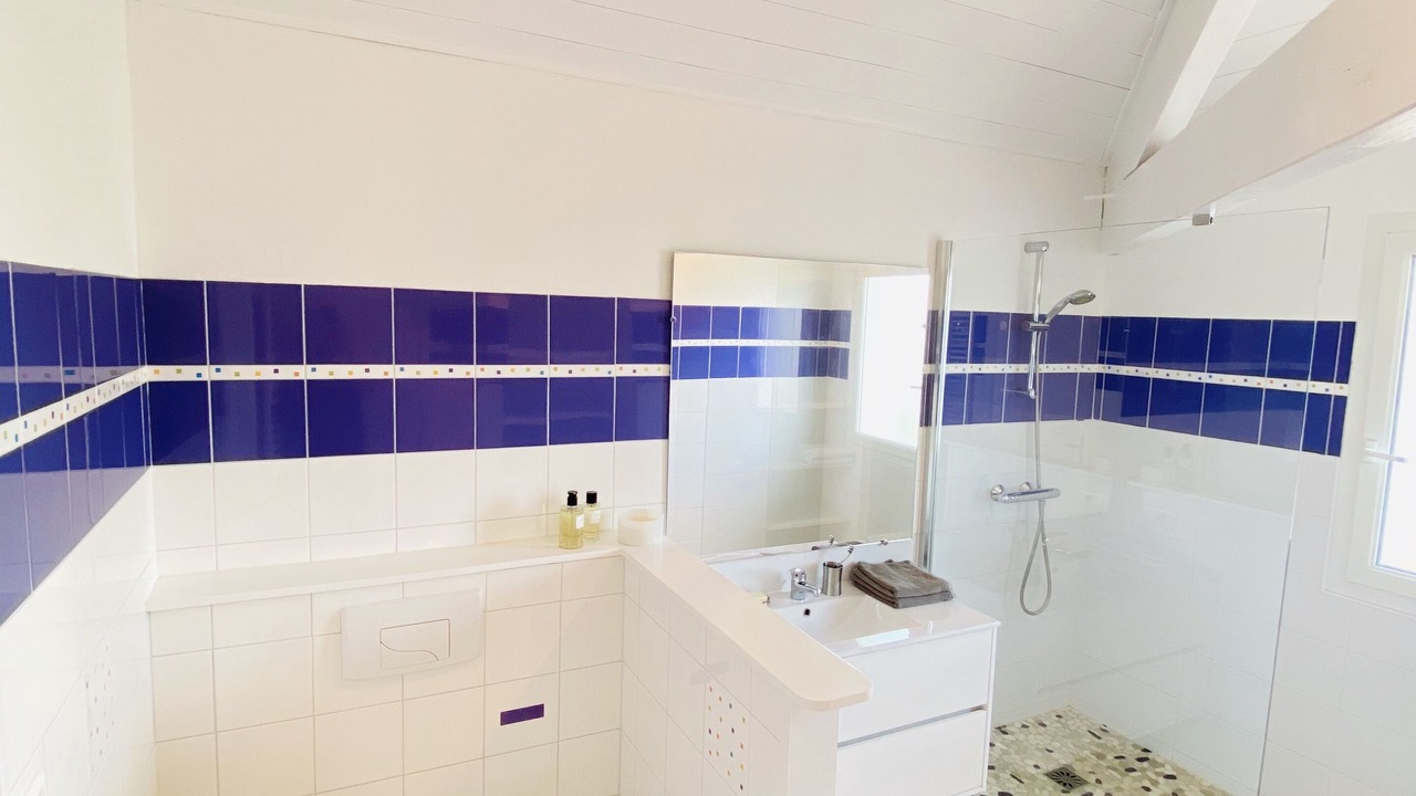 Photo of Bathroom in Genissac