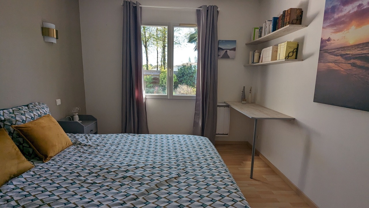 Photo of Bedroom in Messanges