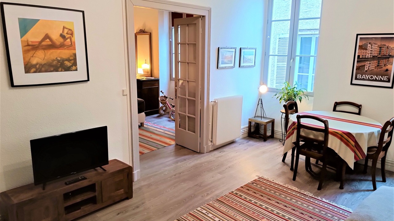 Photo of Livingroom in Centre Ville