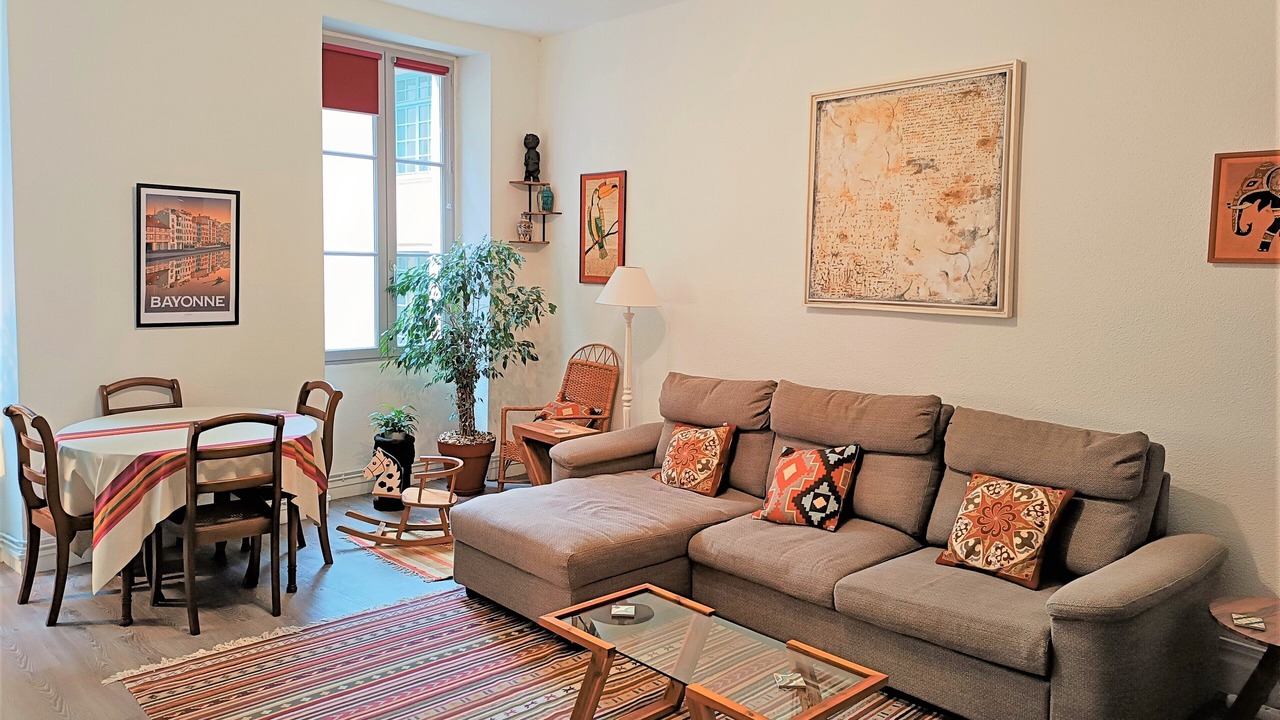 Photo of Livingroom in Centre Ville