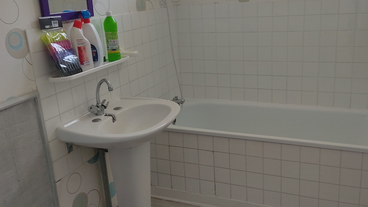 Photo of Bathroom in Chef-Boutonne