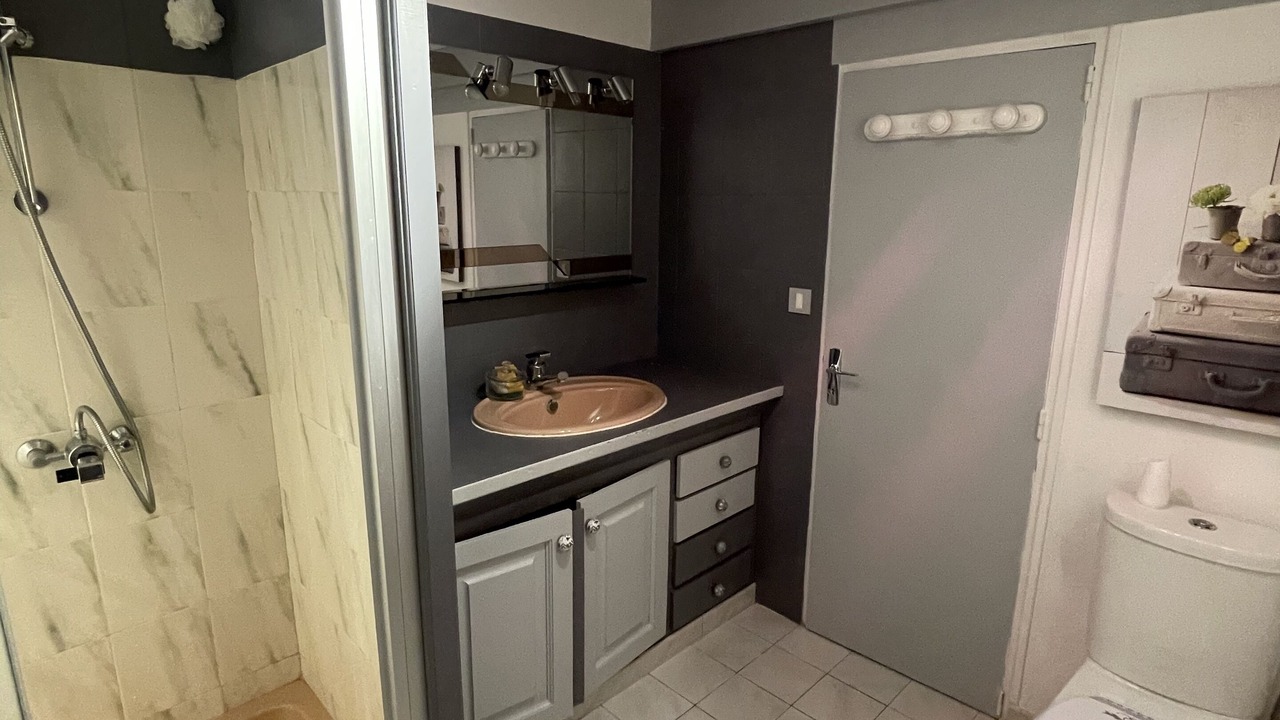 Photo of Bathroom in Paunat