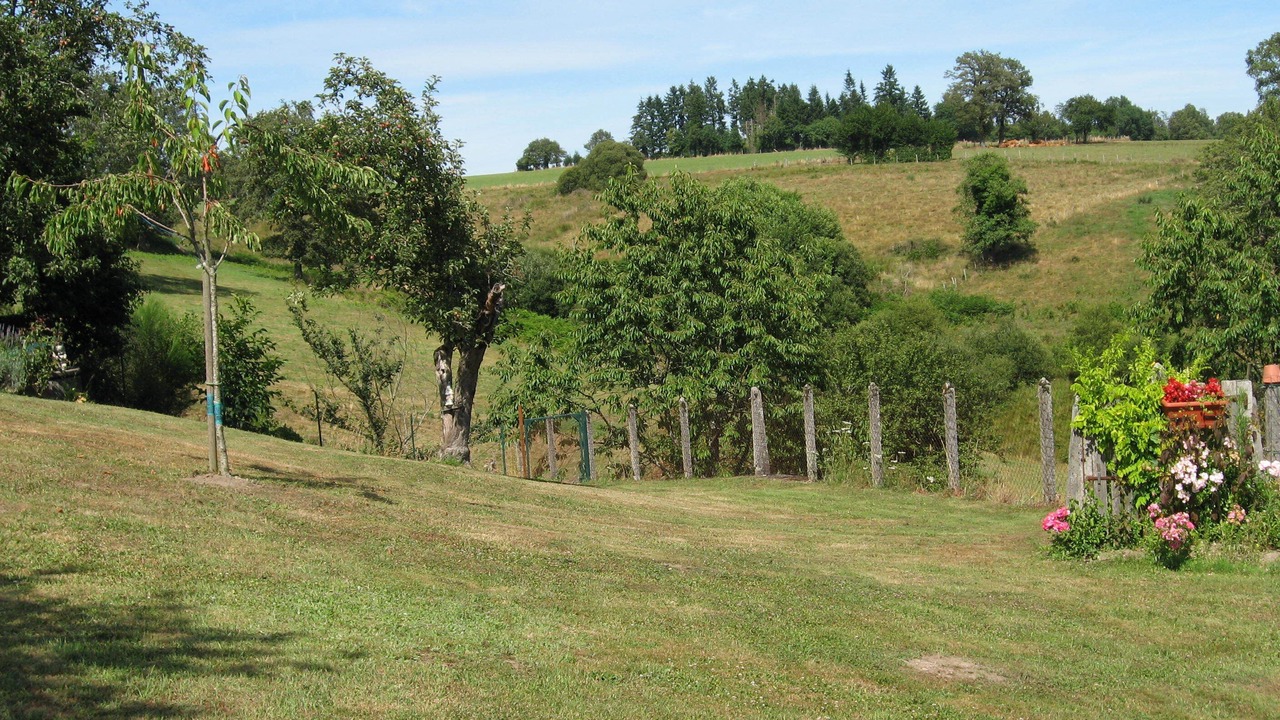 Photo of Outdoor in Les Salles Lavauguyon