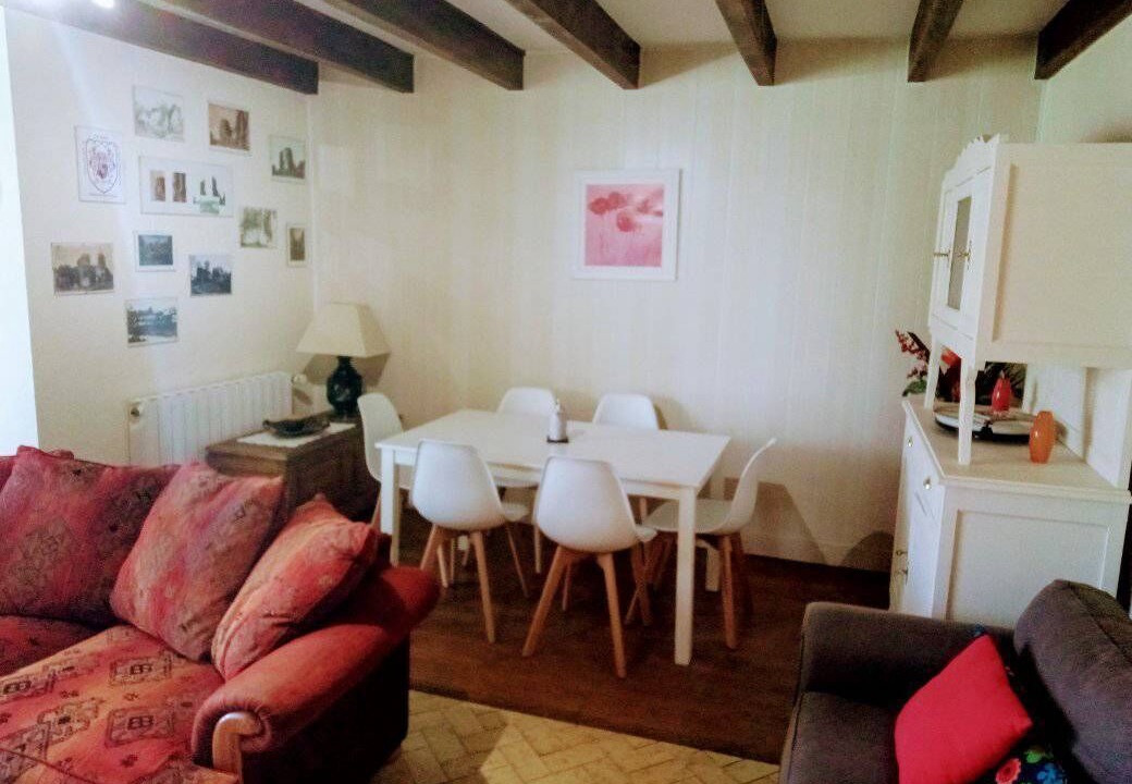 Photo of Livingroom in Les Salles Lavauguyon