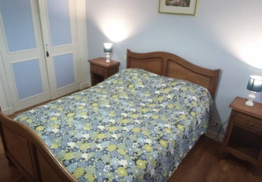 Photo of Bedroom in Les Salles Lavauguyon