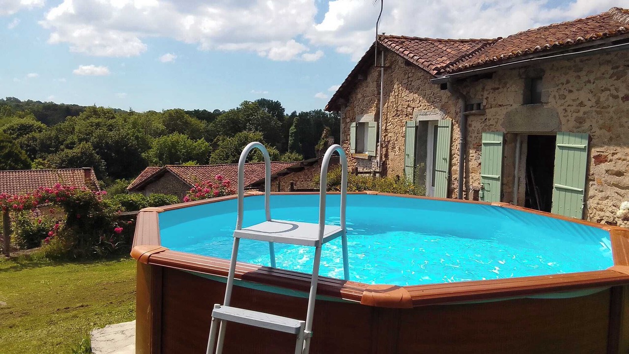 Photo of Outdoor in Les Salles Lavauguyon