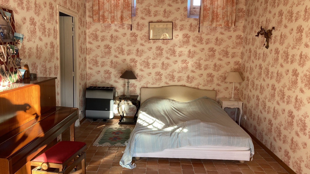 Photo of Bedroom in Lamothe-Montravel