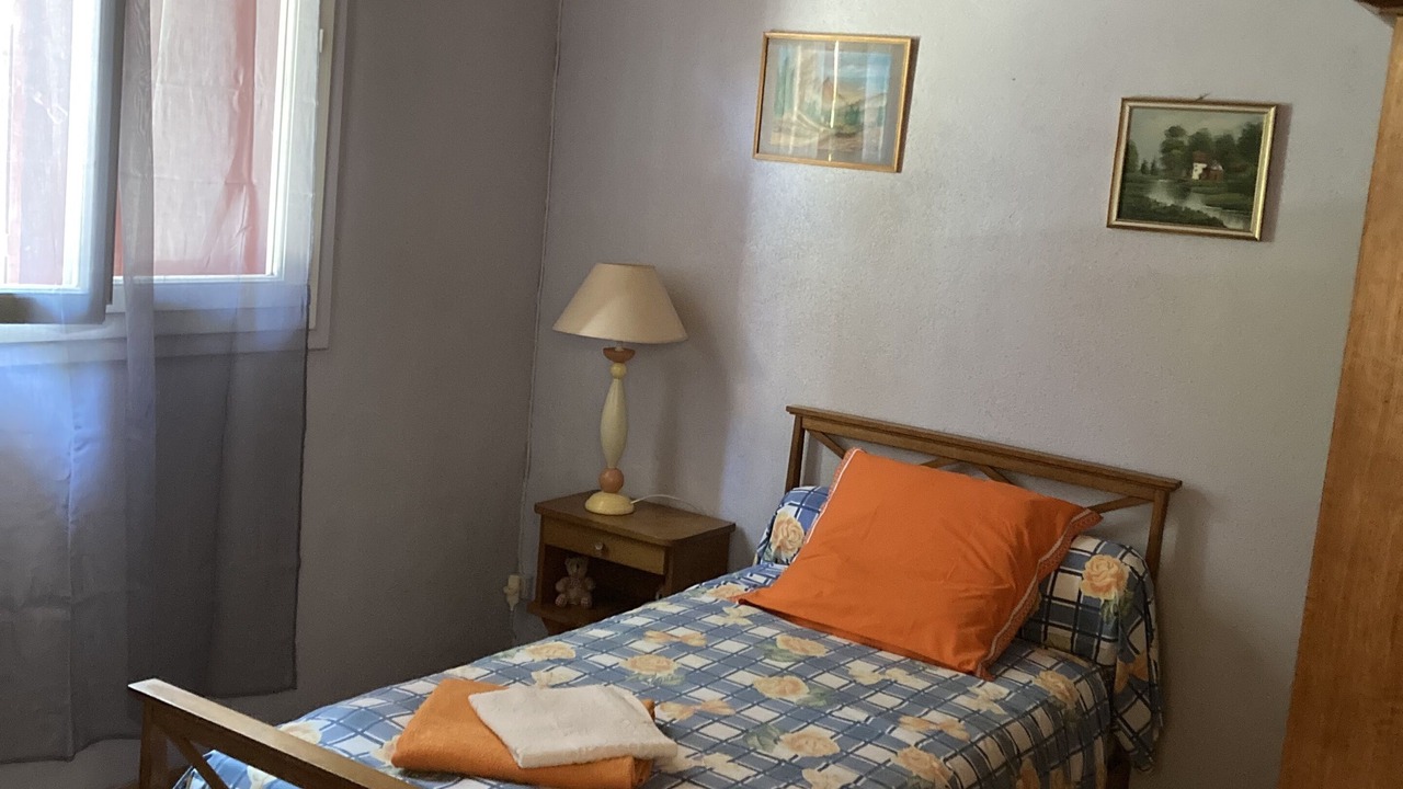 Photo of Bedroom in Valojoulx