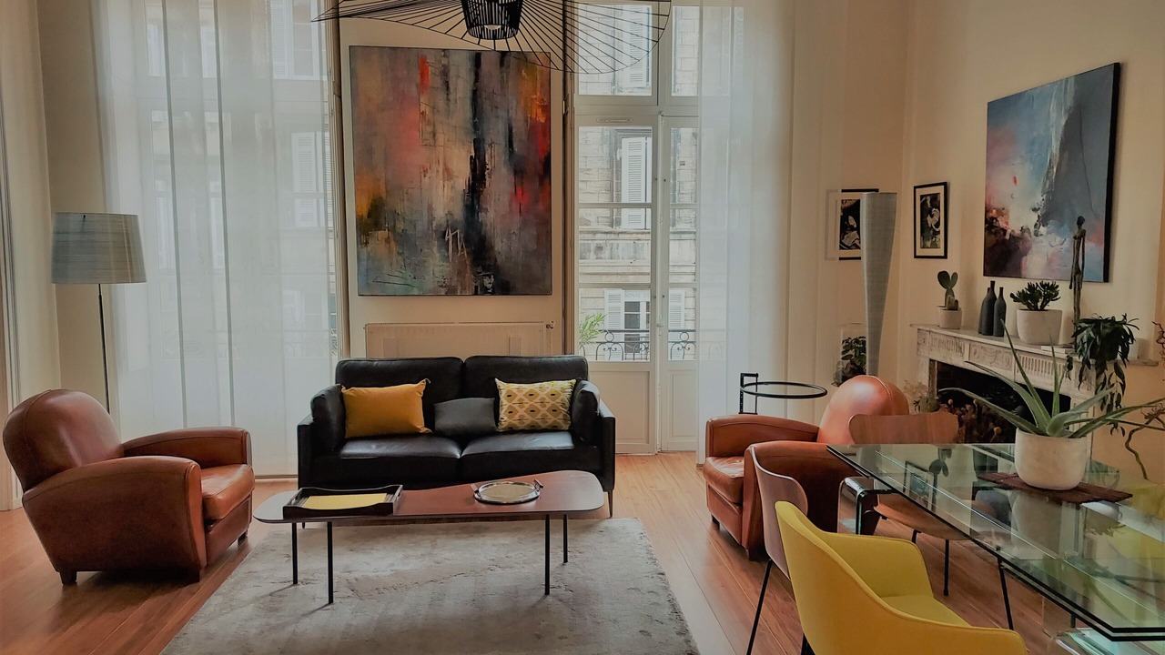 Photo of Livingroom in Hotel de Ville - Quinconces