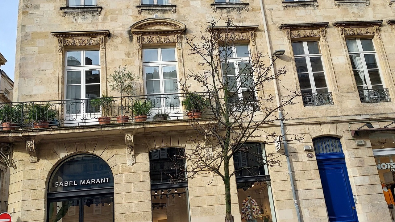 Photo of Outdoor in Hotel de Ville - Quinconces
