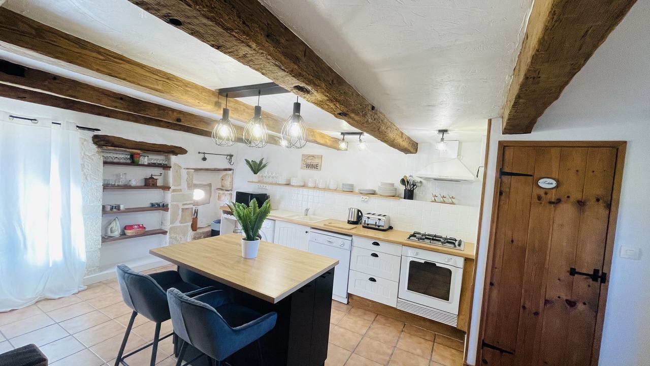 Photo of Kitchen in La Chapelle-Pouilloux