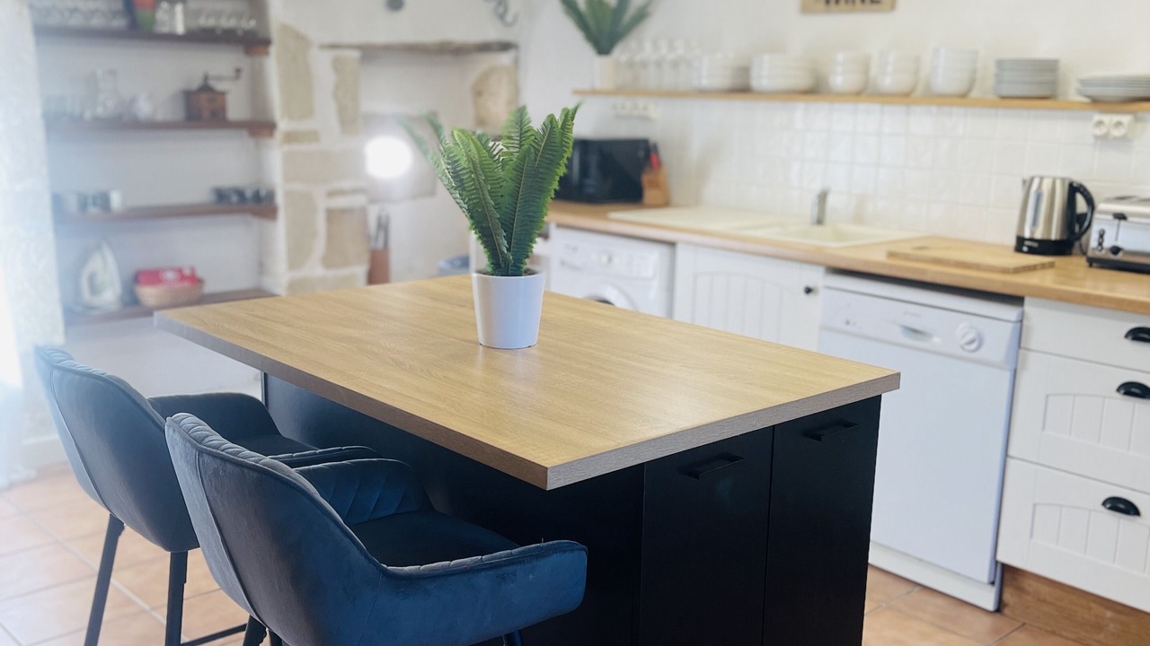 Photo of Kitchen in La Chapelle-Pouilloux