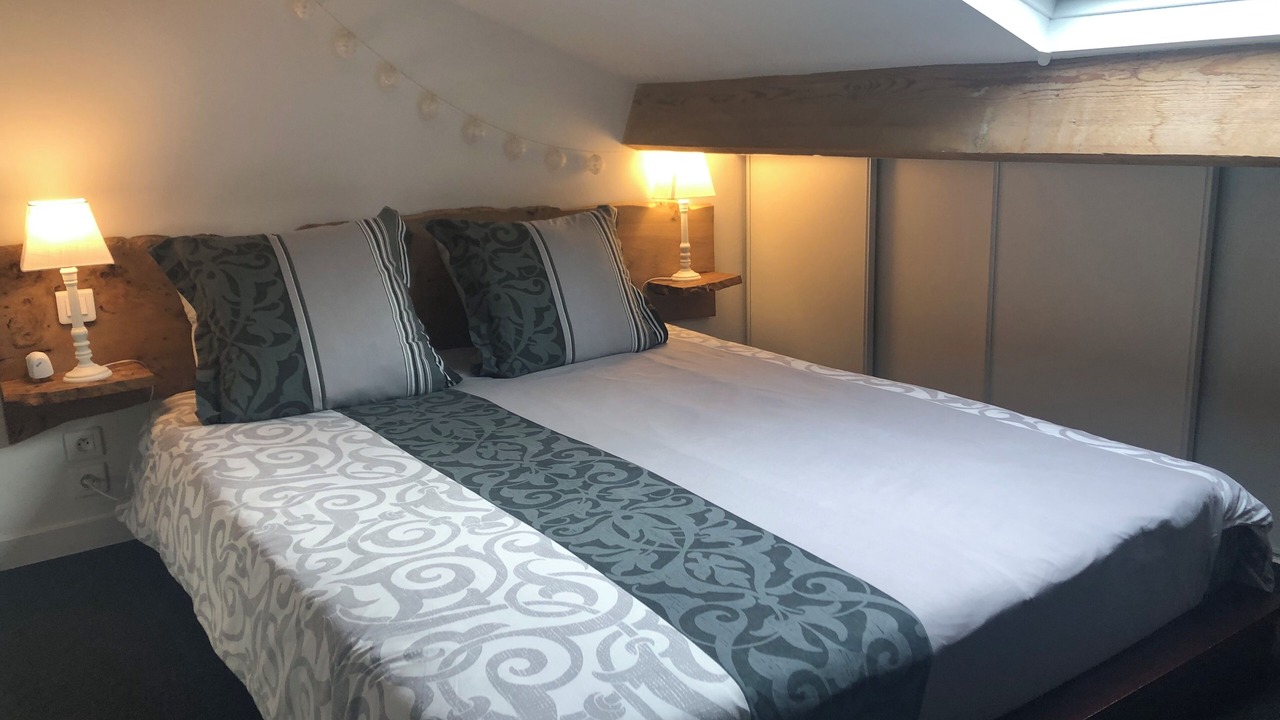 Photo of Bedroom in La Lande-de-Fronsac