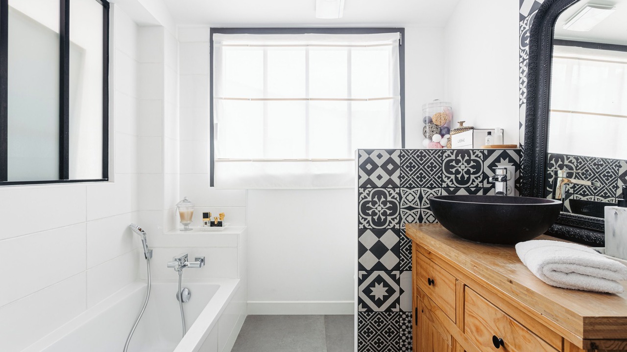 Photo of Bathroom in La Flotte