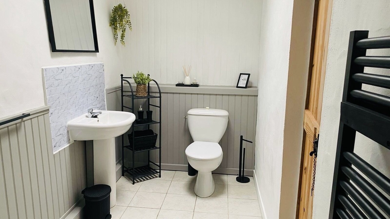 Photo of Bathroom in La Chapelle-Pouilloux