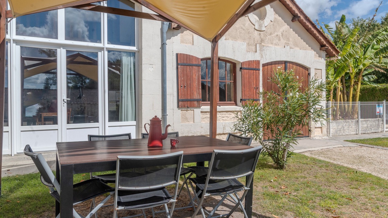 Photo of Outdoor in Mortiers