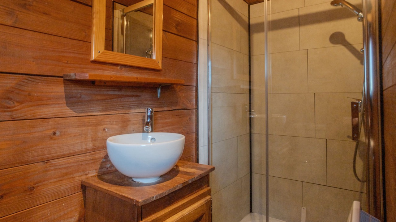 Photo of Bathroom in Mortiers