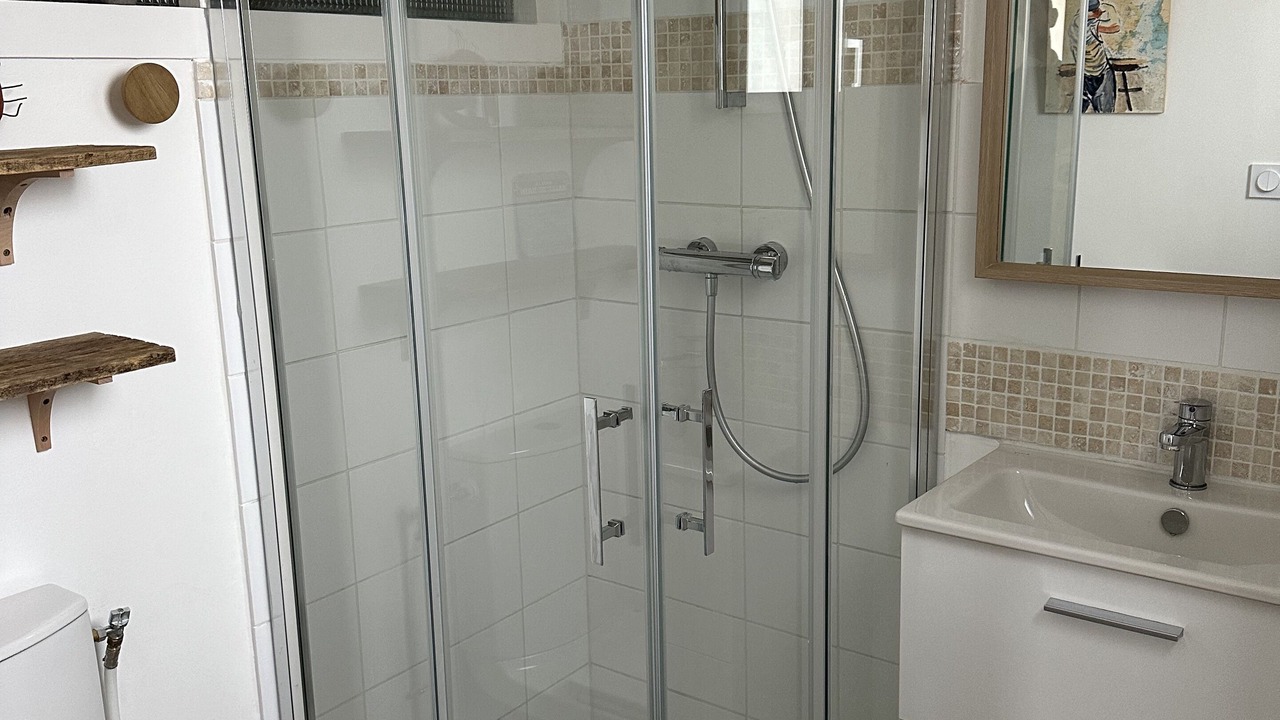 Photo of Bathroom in LHoumeau