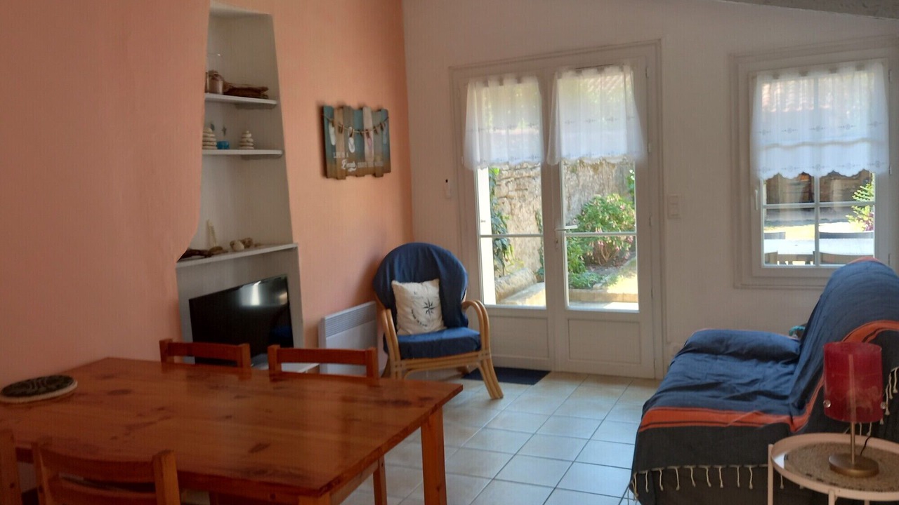 Photo of Livingroom in Le Chateau-d'Oleron