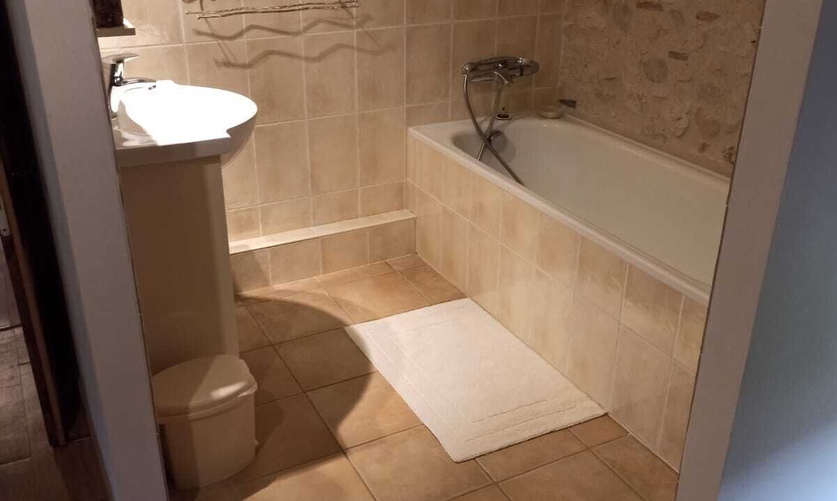 Photo of Bathroom in Penne-d'Agenais