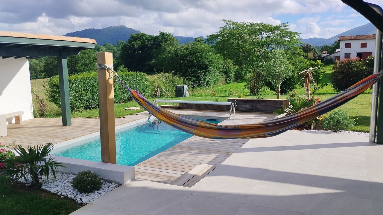 Photo of Outdoor in Sare