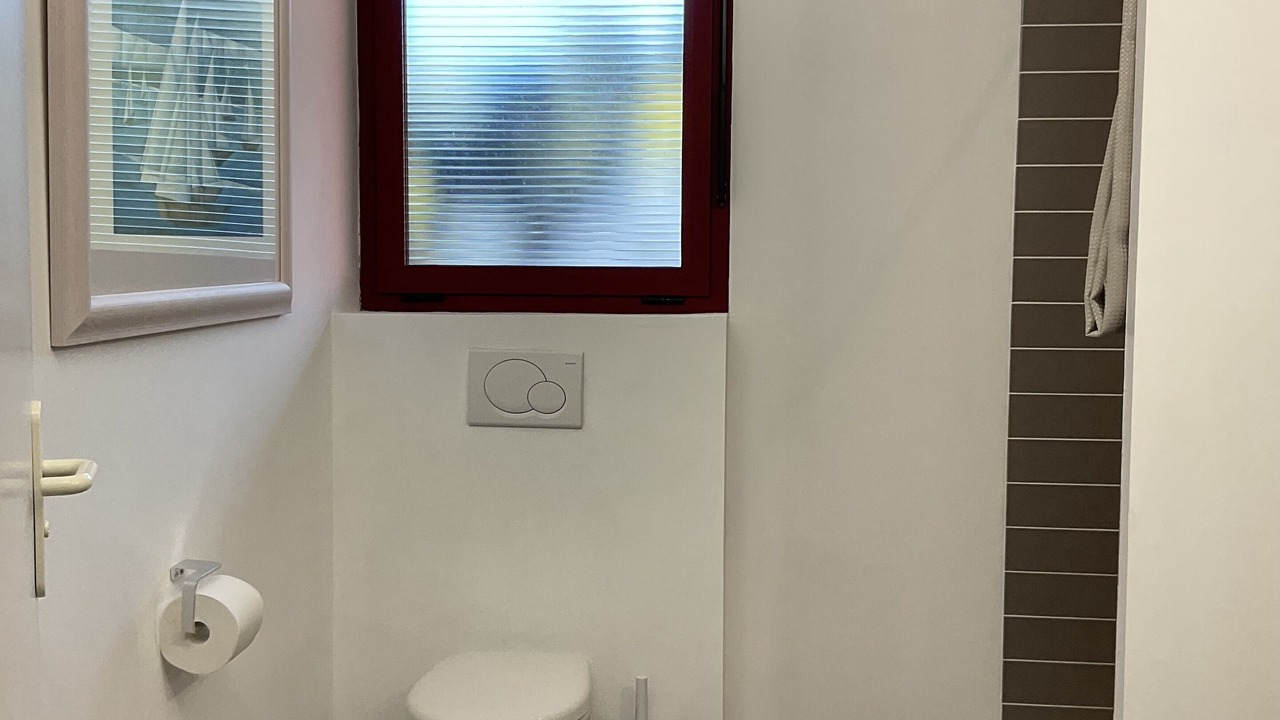 Photo of Bathroom in Lusignan-Petit