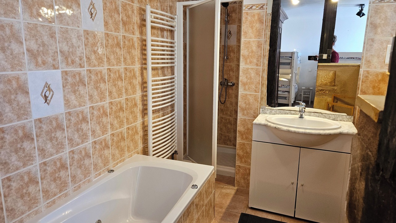 Photo of Bathroom in Mauzens-et-Miremont