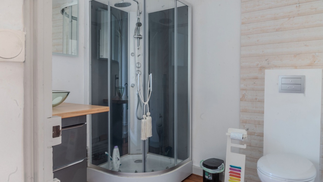 Photo of Bathroom in Archiac