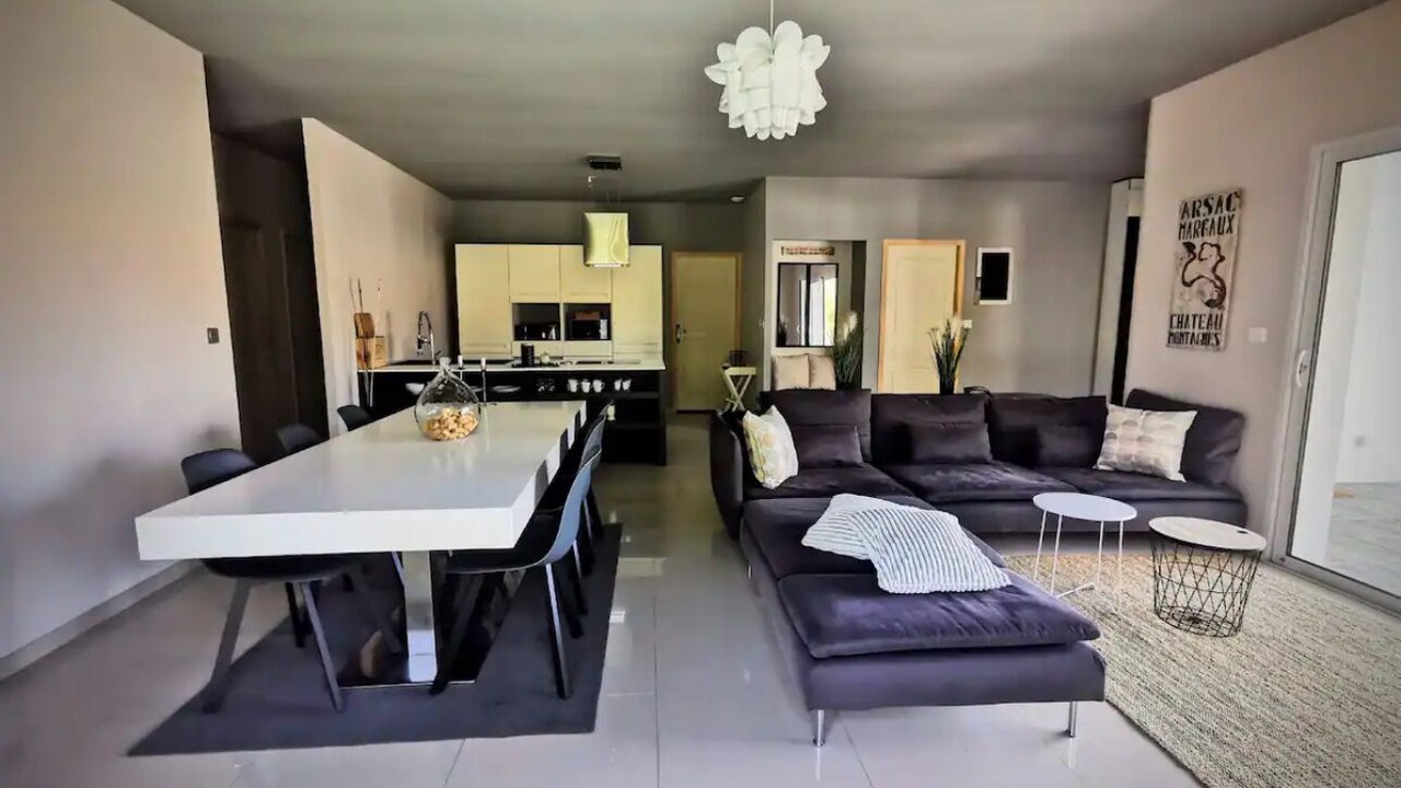 Photo of Livingroom in Cantenac
