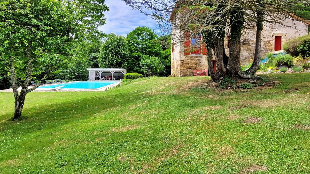 Photo of Outdoor in Saint-Paul-la-Roche