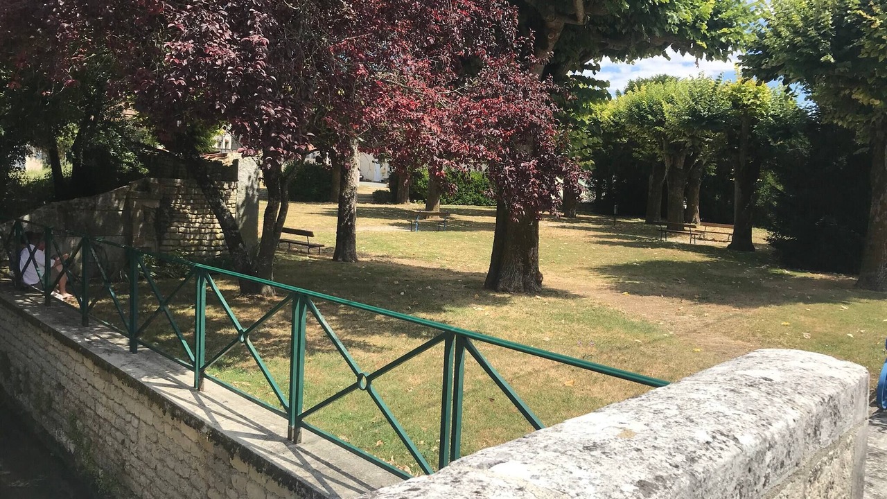 Photo of Outdoor in Aulnay