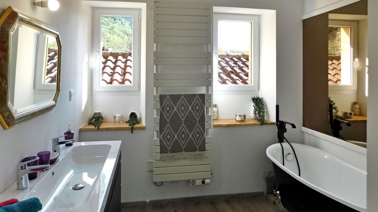 Photo of Bathroom in Beynac-et-Cazenac