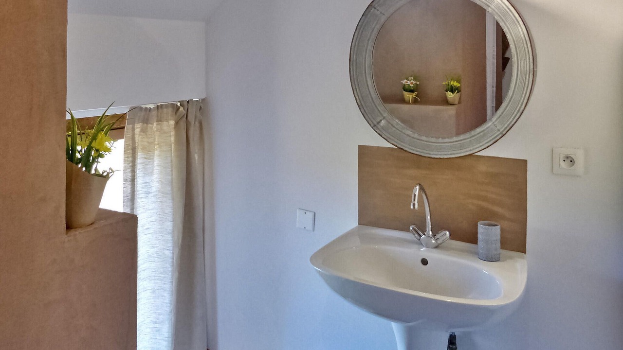 Photo of Bathroom in Florimont-Gaumier