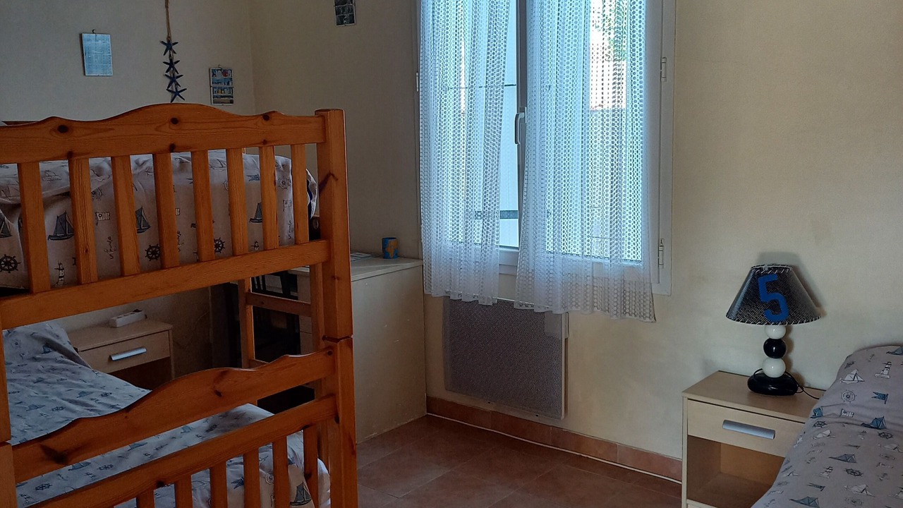 Photo of Bedroom in Boyardville