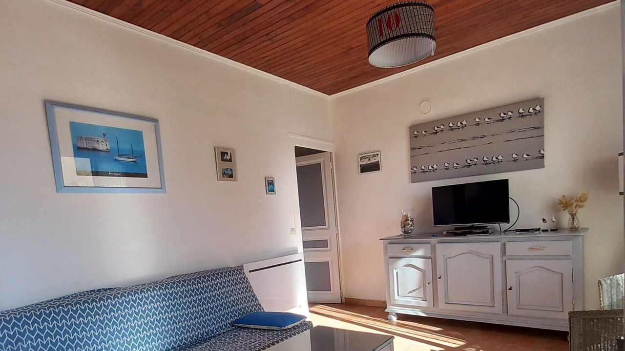 Photo of Livingroom in Boyardville