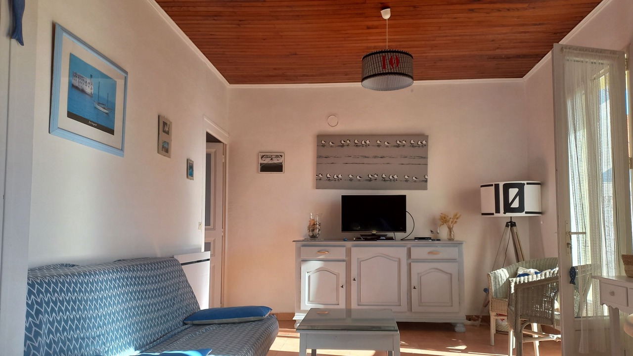 Photo of Livingroom in Boyardville