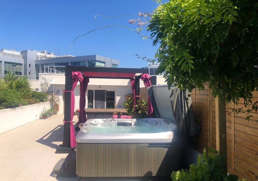 Photo of Patio Balcony in La Joliette