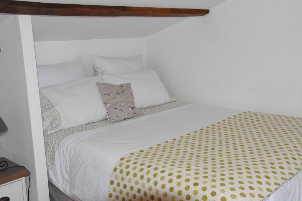 Photo of Bedroom in Mazieres-sur-Beronne