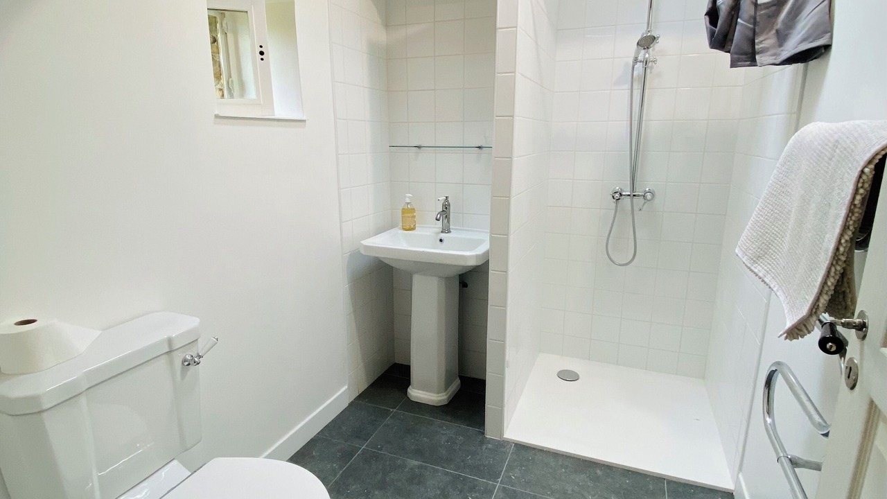 Photo of Bathroom in Gourge