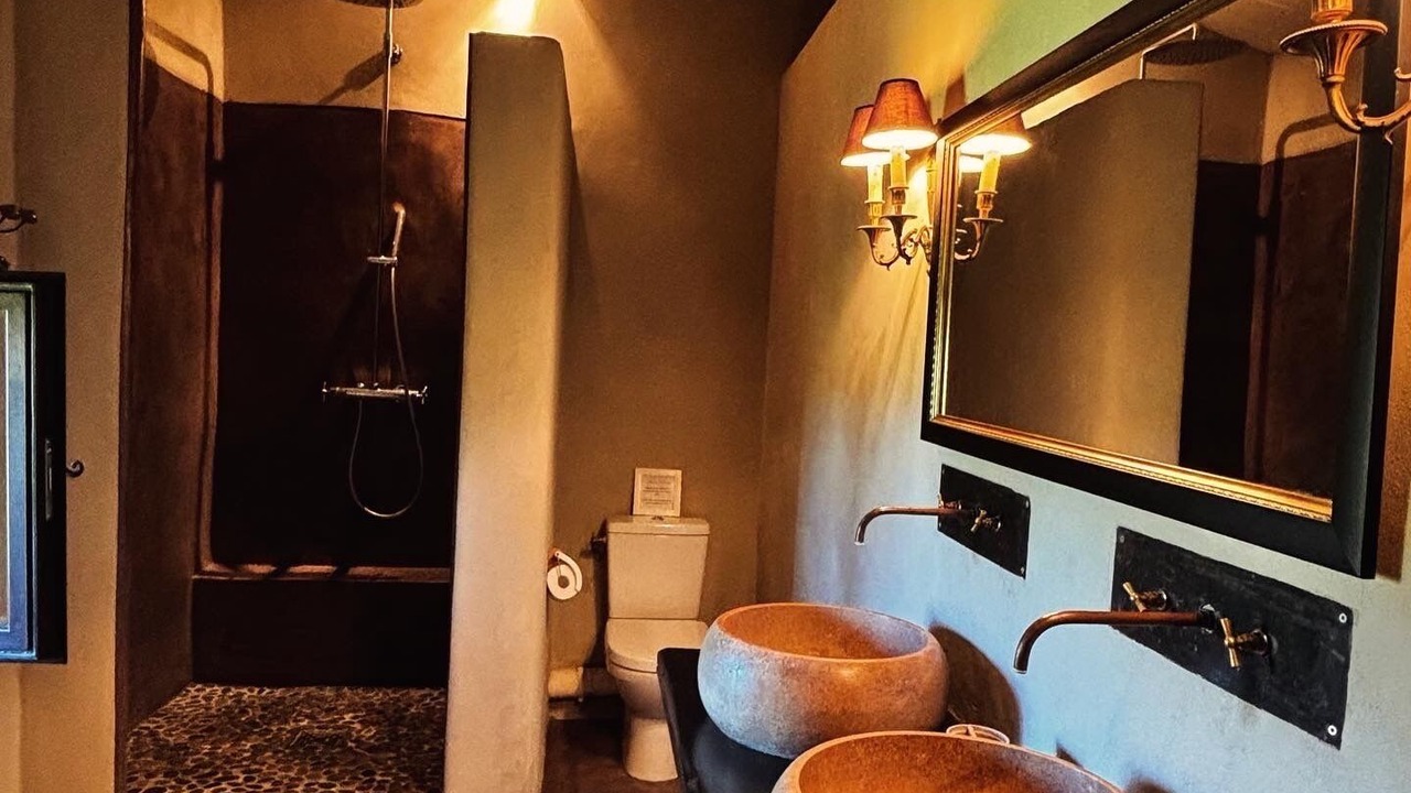 Photo of Bathroom in Saint-Pierre-de-Vassols