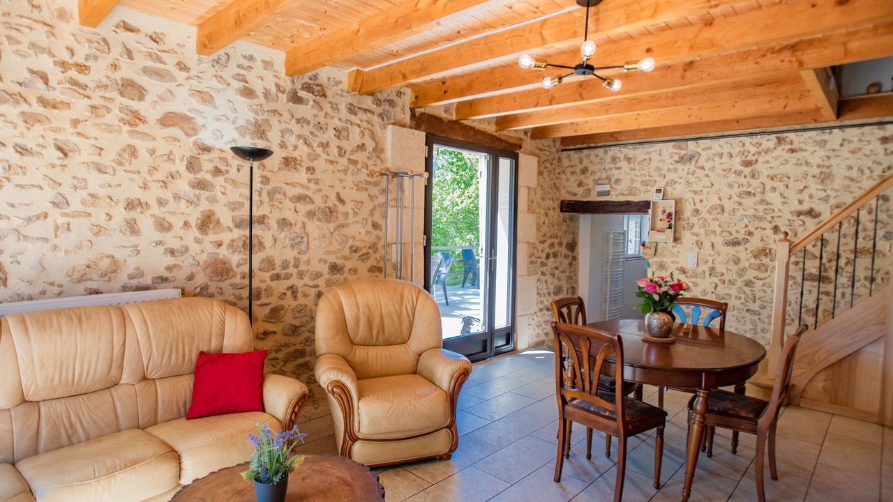 Photo of Livingroom in Saint-Cernin-de-lHerm