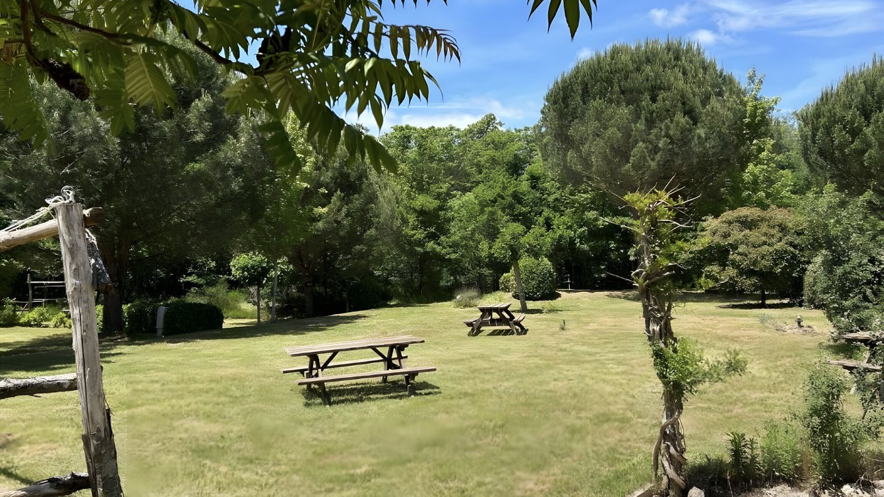 Photo of Outdoor in Le Buisson-de-Cadouin