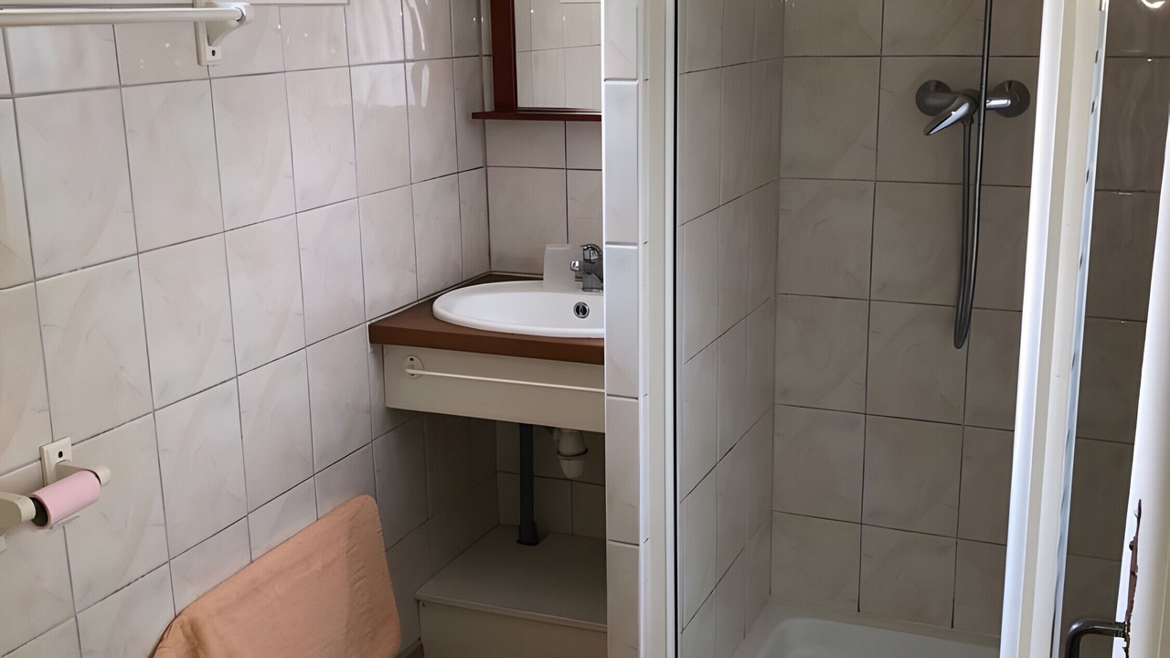 Photo of Bathroom in Varaignes