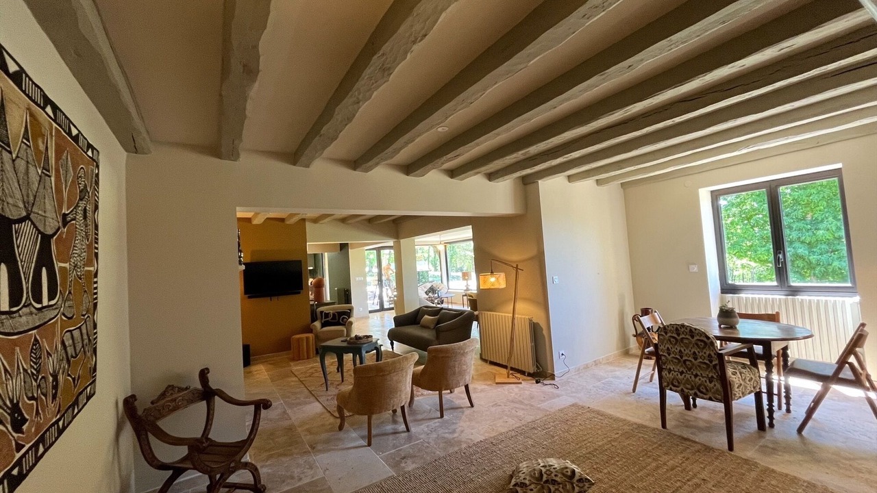 Photo of Livingroom in Valojoulx