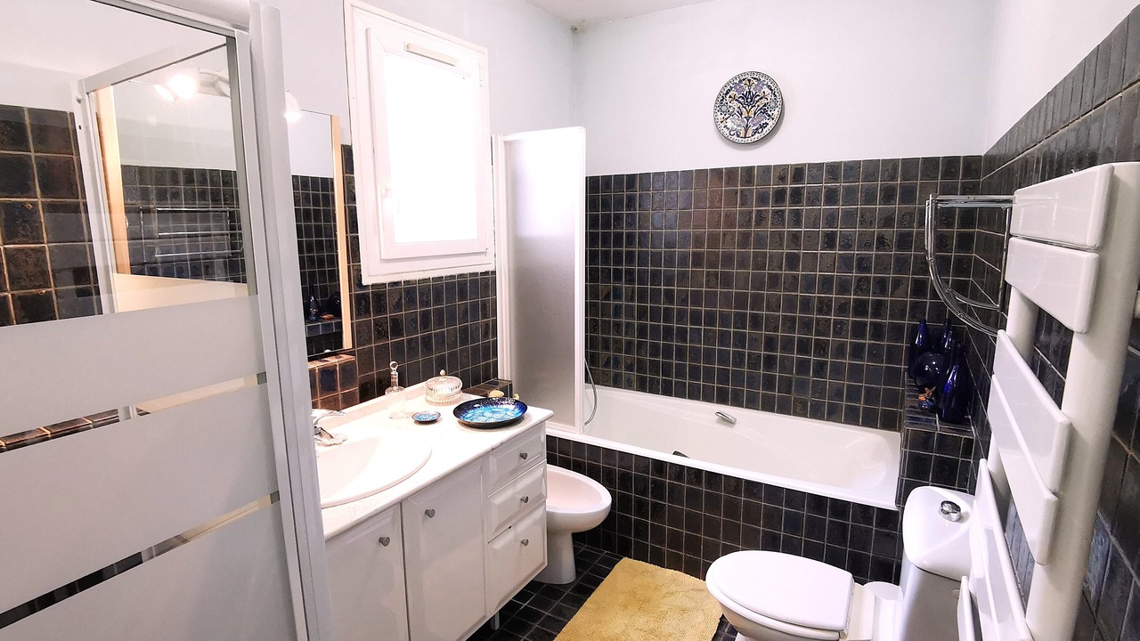 Photo of Bathroom in Parentis-en-Born