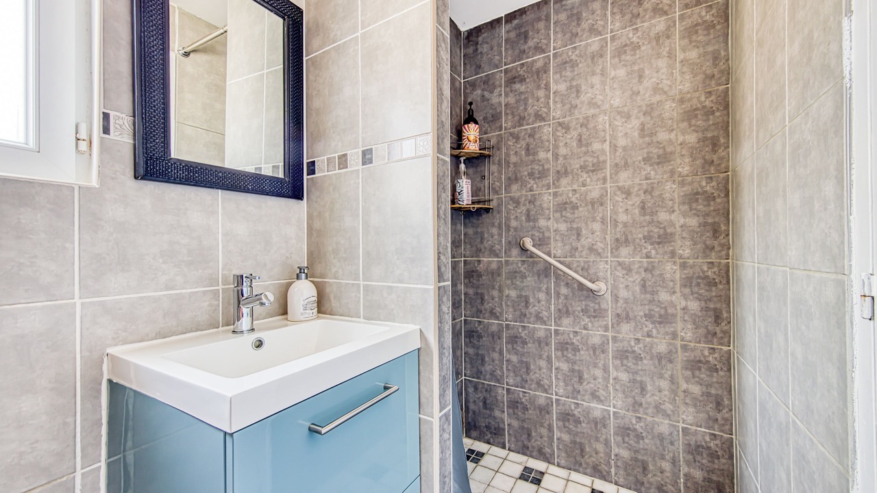 Photo of Bathroom in Castelnau-de-Medoc