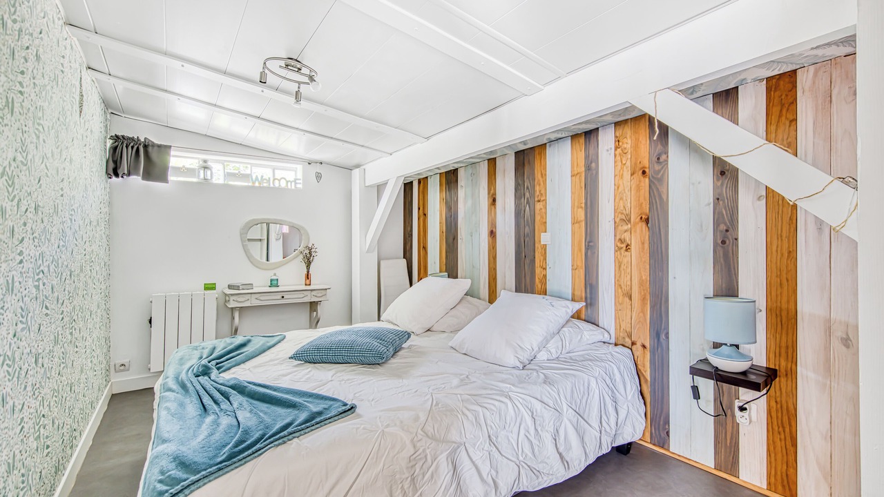 Photo of Bedroom in Castelnau-de-Medoc
