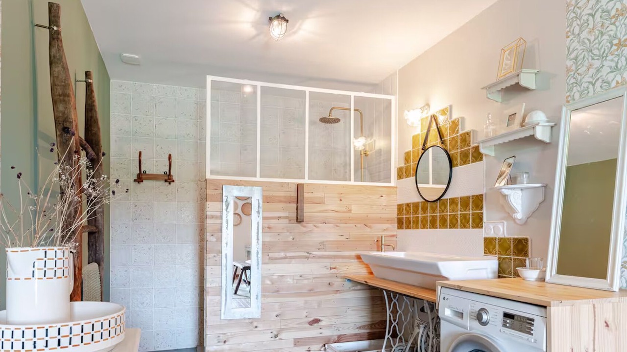 Photo of Bathroom in Beaumont-du-Perigord