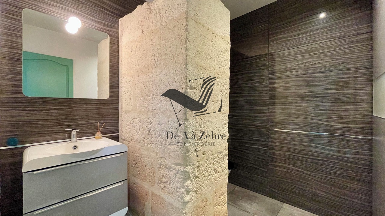 Photo of Bathroom in Rochefort